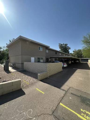 Main picture of 1041 S Mariana St