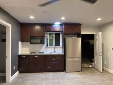 Main picture of 625 W G St