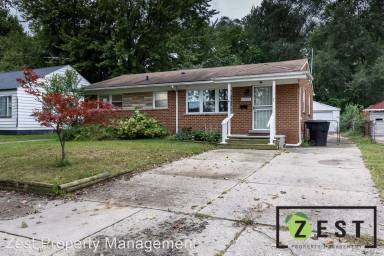 Main picture of 4055 Hereford St