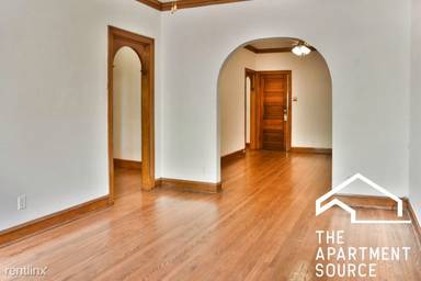 Main picture of 2217 N Hoyne Ave