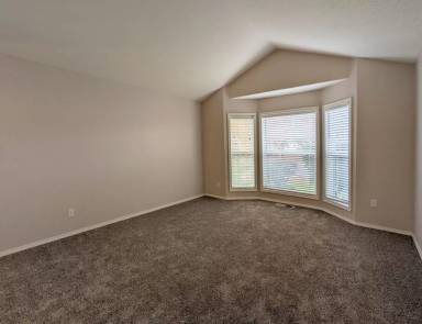 Main picture of 774 Pinehurst Ave NE