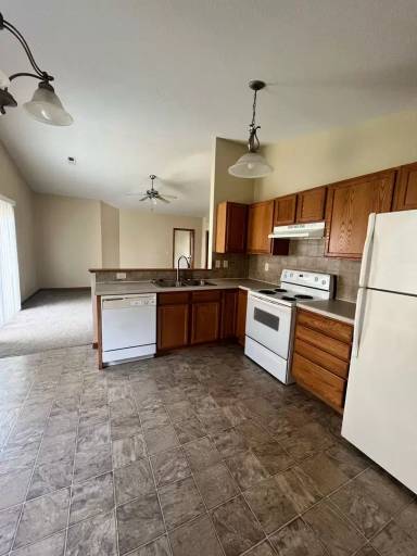 Main picture of 1801 Clover Dr