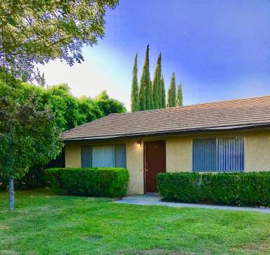 Main picture of 8454 Almond Ave