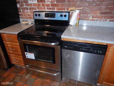Main picture of 102 Gainsborough St