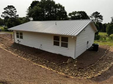 Main picture of 5026 Young Rd