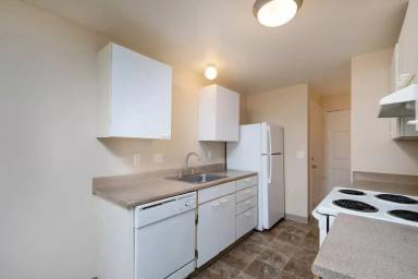 Main picture of 3624 SE Westview Ave