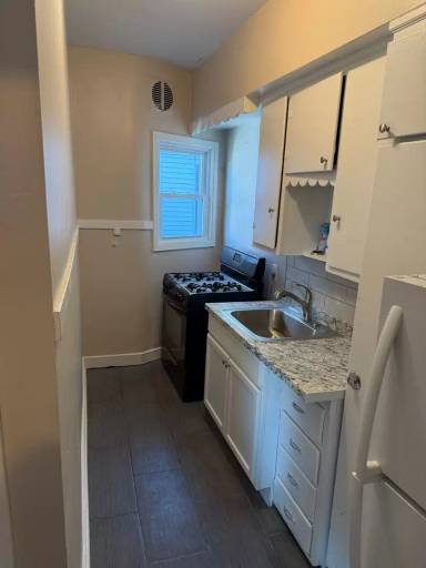 Main picture of 34 Fairfield Ave