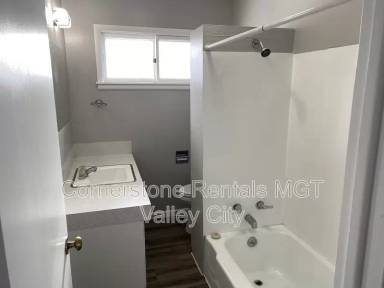 Main picture of 815 3rd St SW & 842 4th St SW Apartments