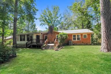 Main picture of 9424 Highgate Rd