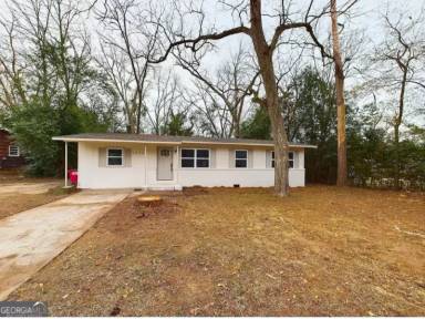 Main picture of 2474 Hillside Dr