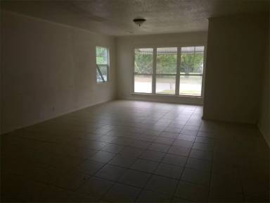 Main picture of 502 E 27th Ct N