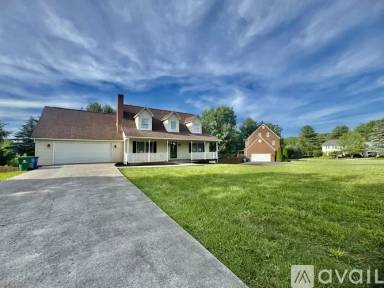 Main picture of 203 Cherokee Dr