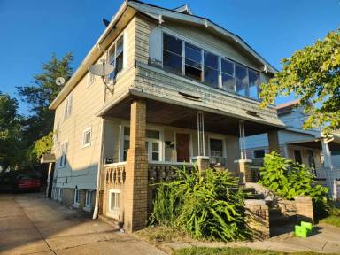 Main picture of 14301 Kingsford Ave