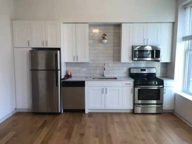 Main picture of 1800 S Ashland Ave