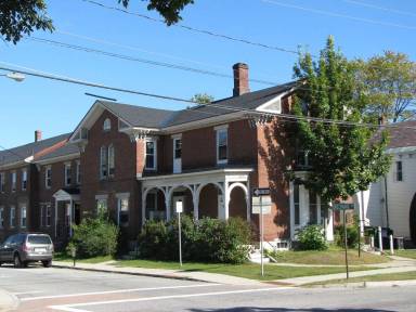 Main picture of 70 Mechanic St