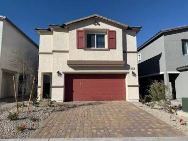 Main picture of 10379 Roma Moonlight St
