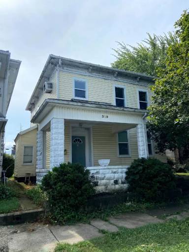 Main picture of 319 E 4th St