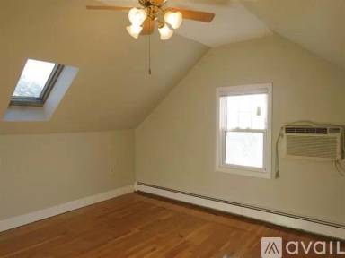 Main picture of 38 Sterling St