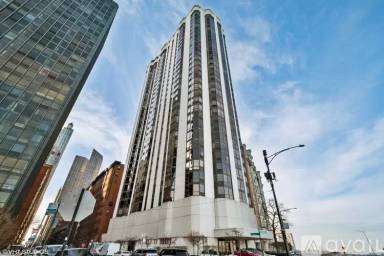 Main picture of 990 North Lake Shore Drive