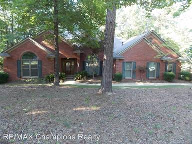 Main picture of 745 Cornerstone Dr