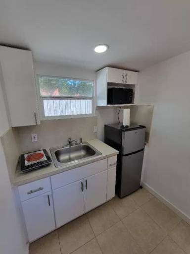 Main picture of 2941 SW 36th Ave
