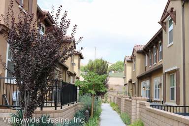 Main picture of 28737 Jardineras Dr