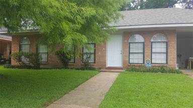 Main picture of 13548 E Shamrock Ave