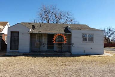 Main picture of 612 E 9th St