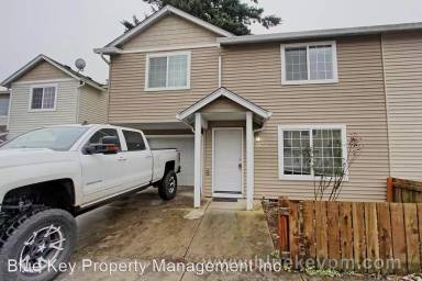 Main picture of 8601 NE 25th Cir