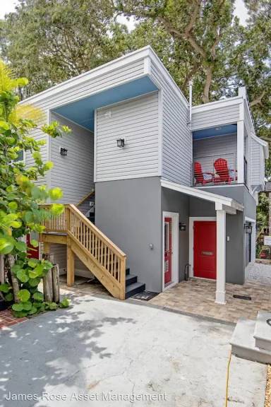 Main picture of 913 Highland Ave