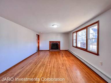 Main picture of 36 Waverly St