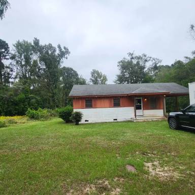 Main picture of 116 N Elm St