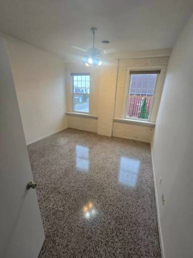 Main picture of 128 S 5th St
