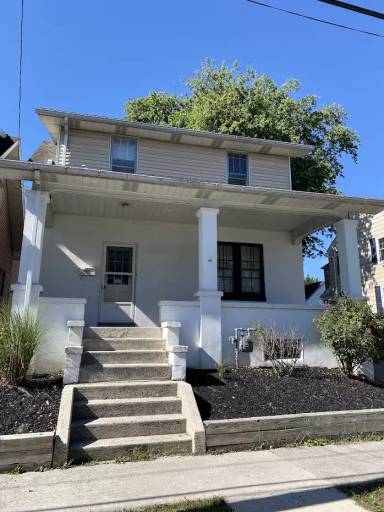 Main picture of 8 S 16th St