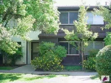 Main picture of 4767 N Cedar Ave