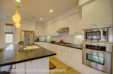 Main picture of 21397 Eleanor Ln