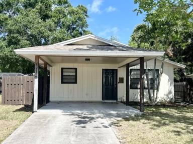Main picture of 1336 20th Ct SW