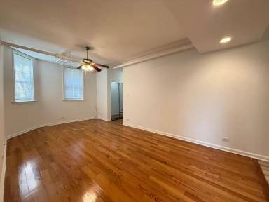 Main picture of 1900 W Farwell Ave