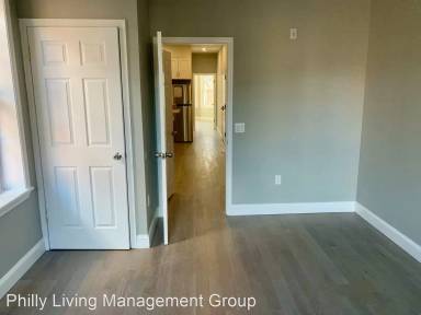 Main picture of 216 Buckingham Pl
