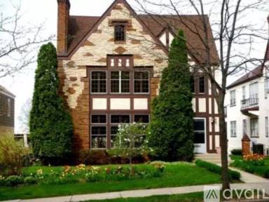 Main picture of 3552 Irving Ave S