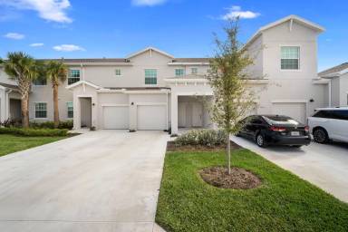 Main picture of 20660 Hazelnut Ct