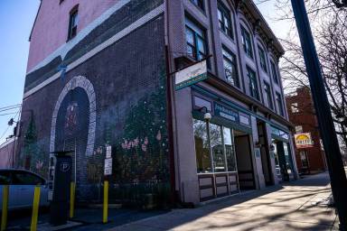 Main picture of 729 Main St