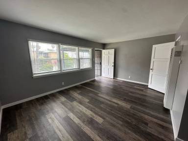 Main picture of 101 Termino Ave