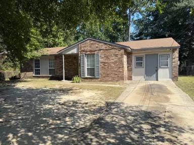 Main picture of 3629 Stratford Dr