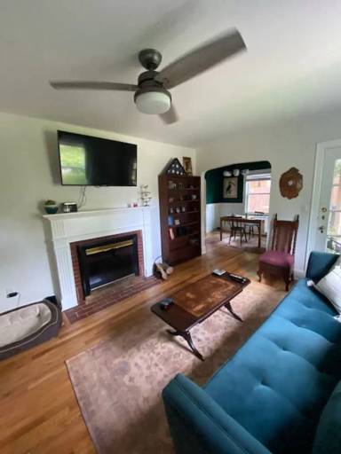 Main picture of 410 Rollingwood Cir