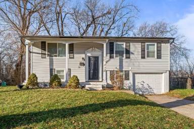 Main picture of 9616 Wallace Ave