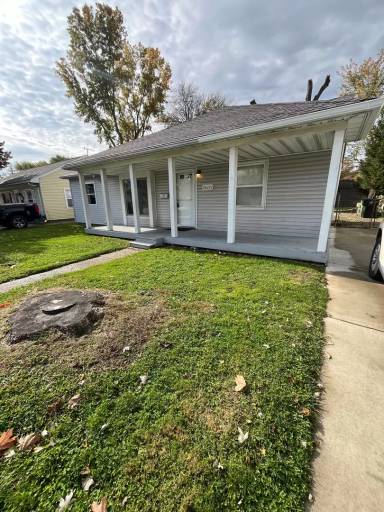 Main picture of 26271 Woodmont St