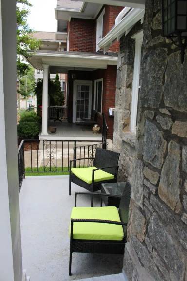 Main picture of 34 Elizabeth St