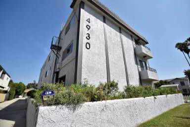 Main picture of 4930 Whitsett Ave