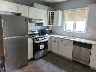 Main picture of 44 Glendale St